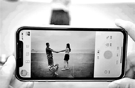 愛(ài)，是一個(gè)個(gè)無(wú)可替代日子的積累&mdash;&mdash;軍戀不易，唯你美好