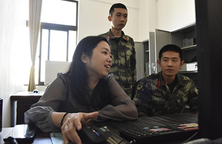 軍嫂鄭如:雖苦不怕，是我對愛(ài)的承諾