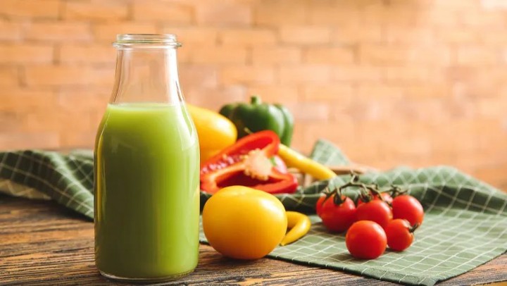 榨蔬菜汁喝，比吃蔬菜更健康更方便？